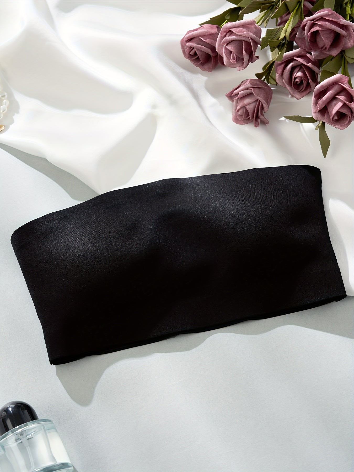 Women's Strapless Wireless Bandeau Bra with Push-Up Support and Anti-Slip Design