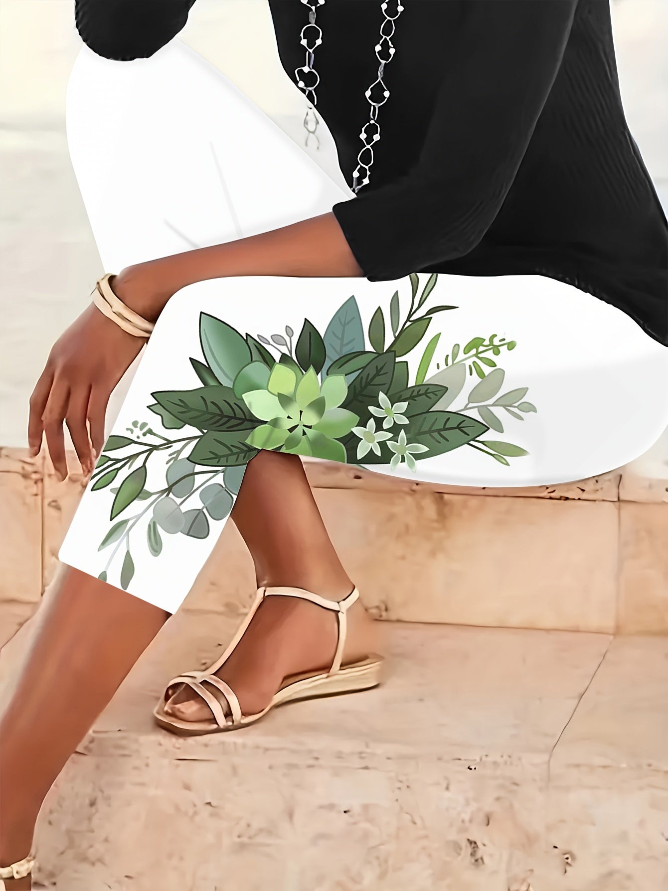 Plus Size Women's High-Waisted Yoga Leggings Capri Floral Print Tummy Control