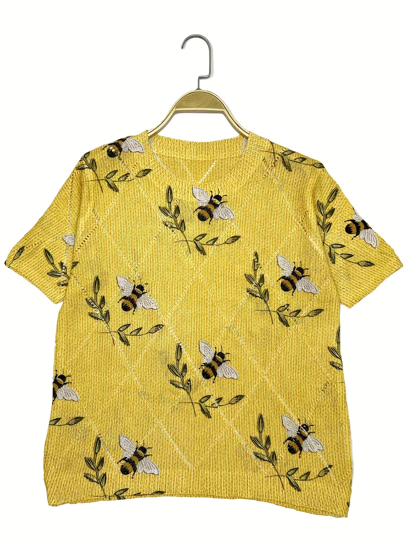 Women's Short Sleeve Top with Bee Pattern, Digital Print, Casual Style
