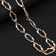 O'ziga xos noaniq doira halqalari kombinatsiyasiga ega zamonaviy marjon, erkaklar va ayollar uchun mo'ljallangan. Mukammal sovg'a g'oyasi!