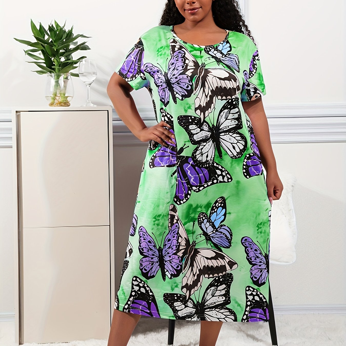 Ayollar uchun uyqu kiyimi, katta o'lcham, tie dye, kapalak naqshli, qisqa qo'lqopli kechki kiyim