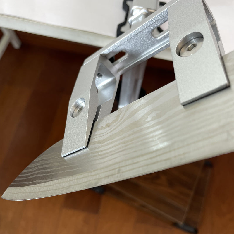 Oshxona asboblari uchun 360-darajali sozlanadigan tizim bilan qattiq burchakli pichoq silliqlash moslamasi