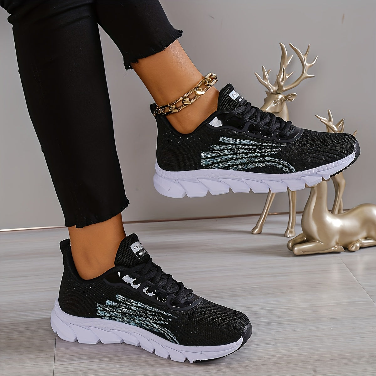 Women's Breathable Mesh Upper Walking Shoes Casual All-Season Sneakers