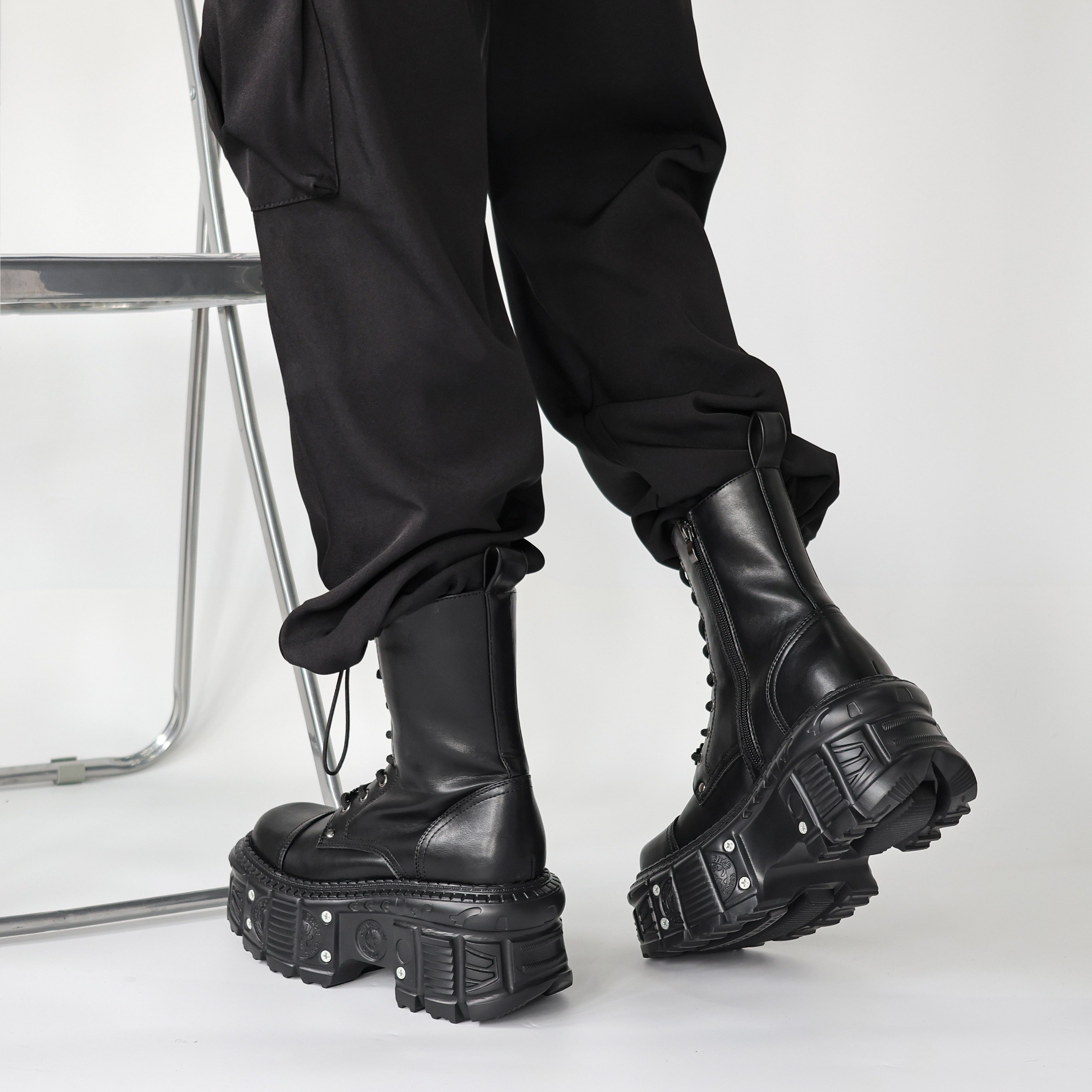 Женские панк-ботинки на платформе с закрытым голенищем, на шнуровке, круглым носком, однотонные, стиль Y2K