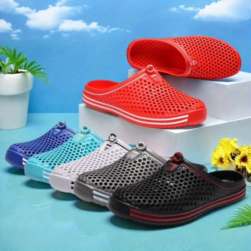 Ayollar uchun qizil EVA slip-on sandalilar, teshikli dizayn bilan