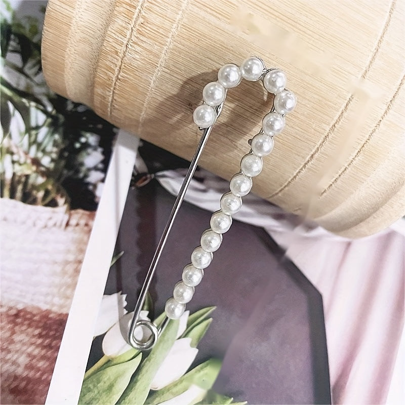 Qoziq uchun sun'iy marjonlar va kristallar bilan 5 ta bo'lakli brosh seti va aksessuarlar