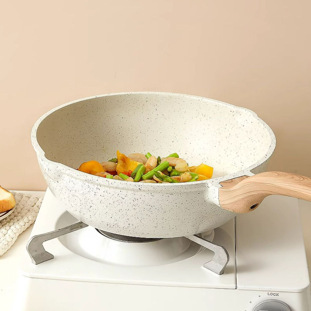 Qopqoq bilan mustahkam alyuminiy qozon, ko'p maqsadli sho'rva qozoni, bug'lash va qaynatish qozoni, sabzavotlar uchun qovurish qozoni, uyda foydalanish uchun sut qozoni, oshpazlik uchun zamonaviy dizayn.