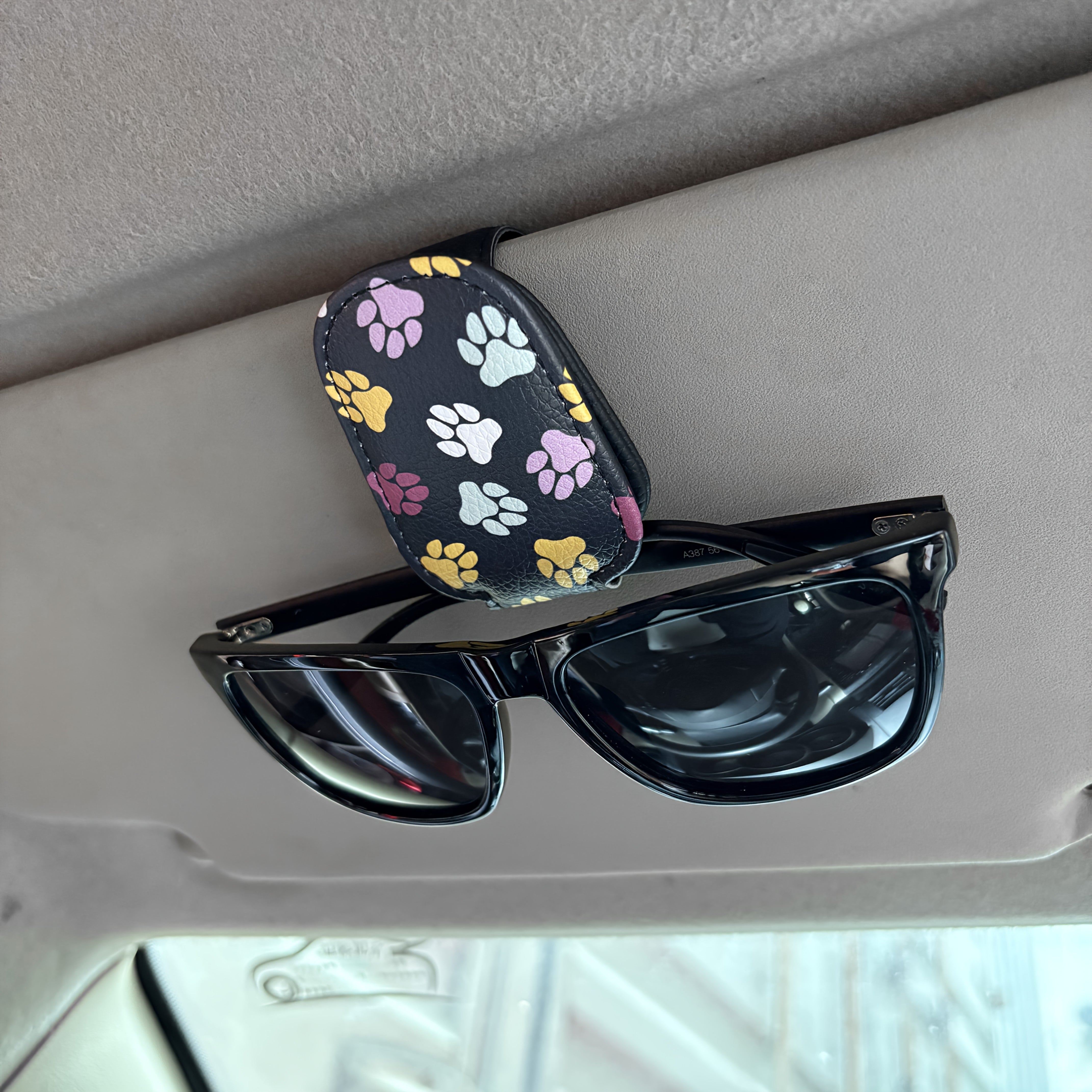 Unisex Faux Leather Magnetic Sunglasses Holder for Car Sun Visor