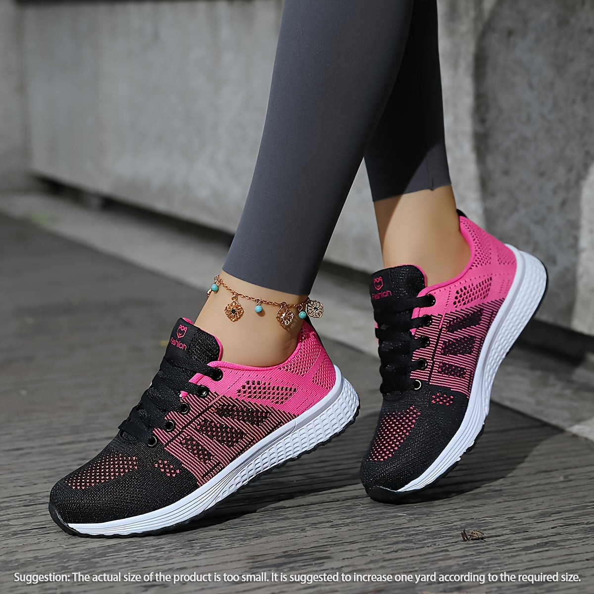 Women's Mesh Casual Sneakers Black and White Low-Top Running Shoes