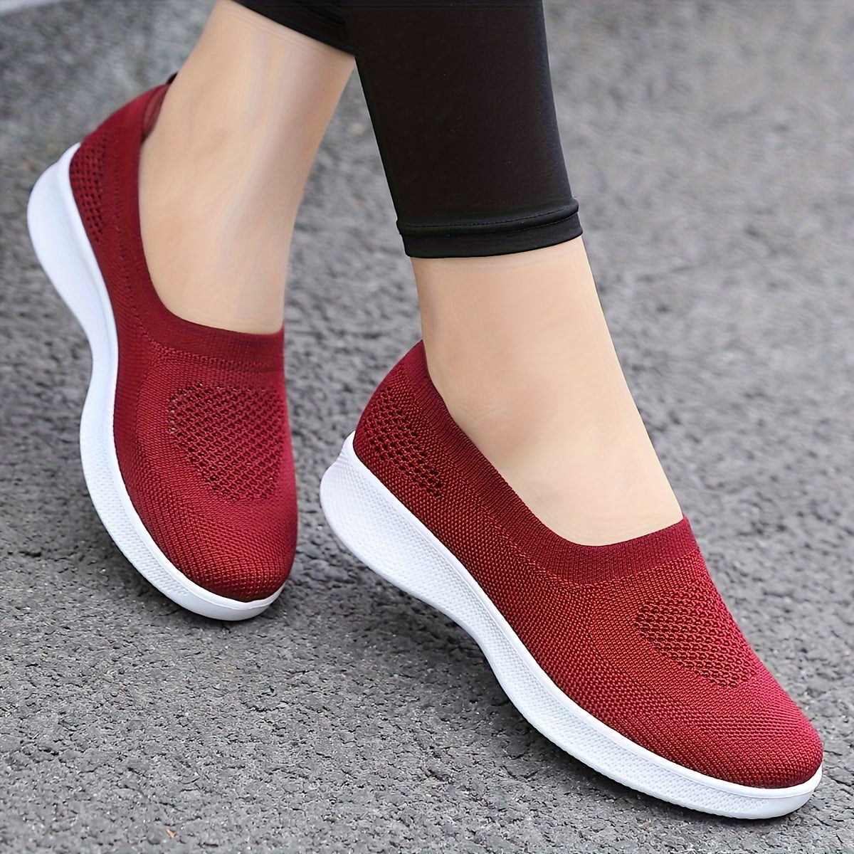 Women's Mesh Sneakers Breathable Lightweight Slip-On Walking Shoes