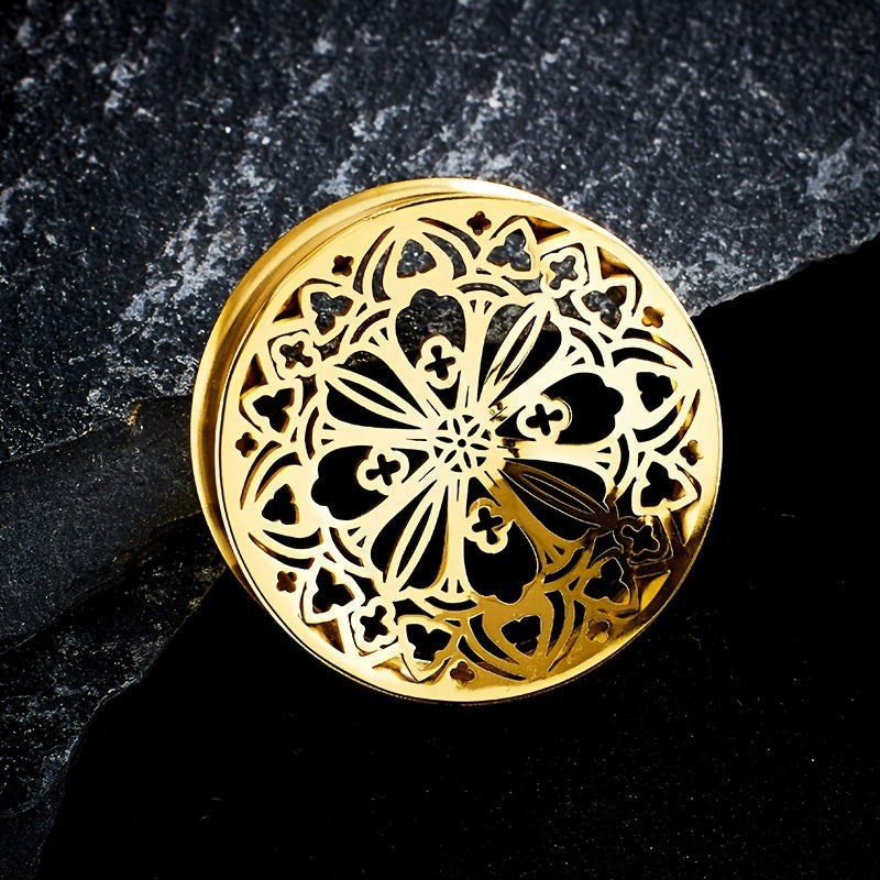 2 ta Hip Hop zanglamas po'latdan yasalgan quloq kengaytmalari to'plami, oltin gullar dizayni bilan - Har kuni kiyish va partiyalar uchun ideal. Kengaytiriluvchi yoki tunel sifatida ishlatilishi mumkin.