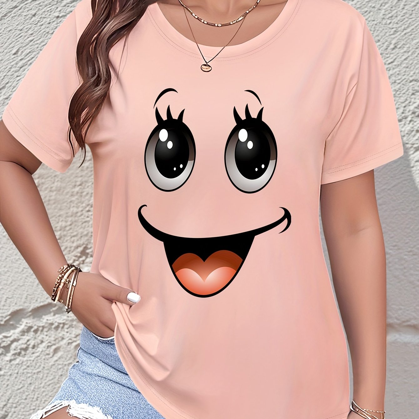 Plus Size Women's Smiling Face Graphic Casual Sports T-Shirt Breathable Stretchy Top