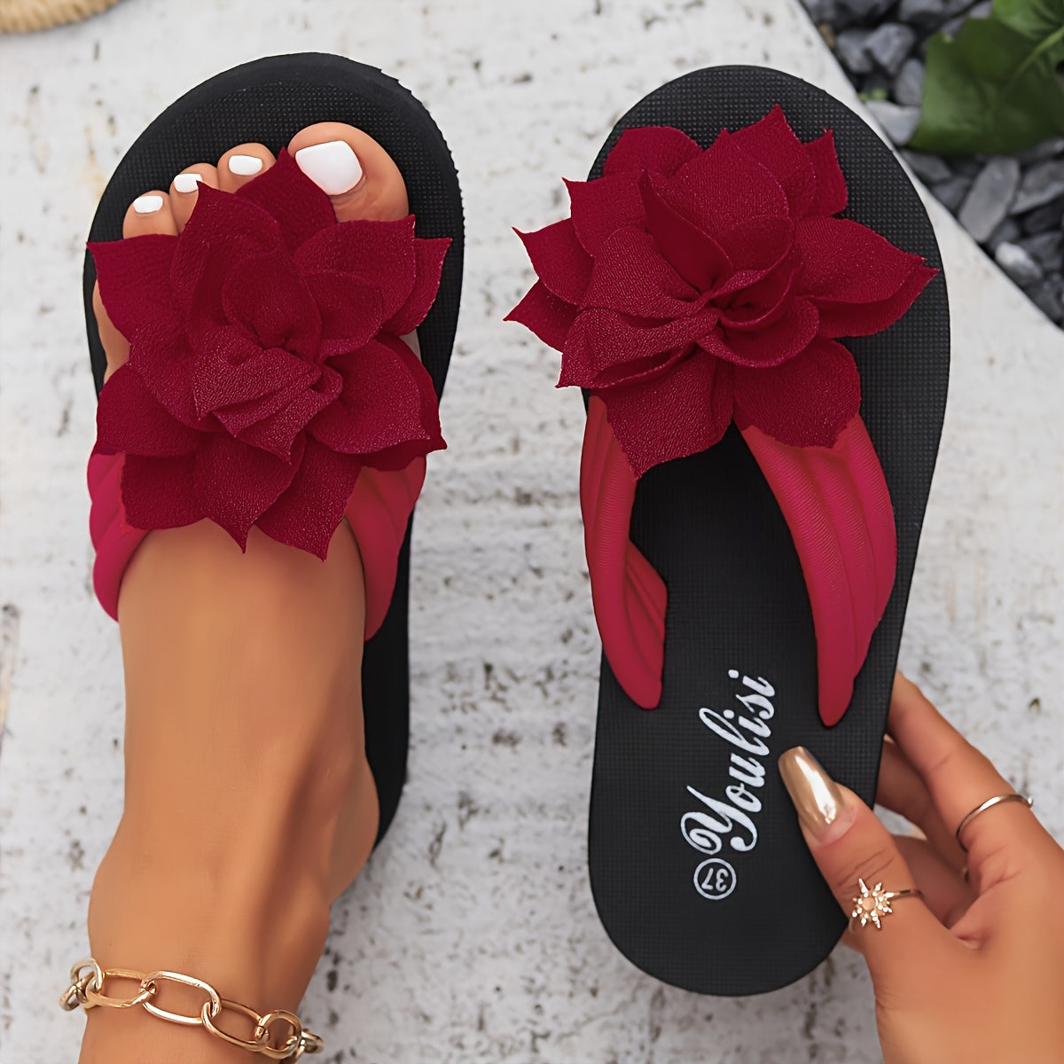 Women's Black Floral Slide Sandals with Open-Toe EVA Sole