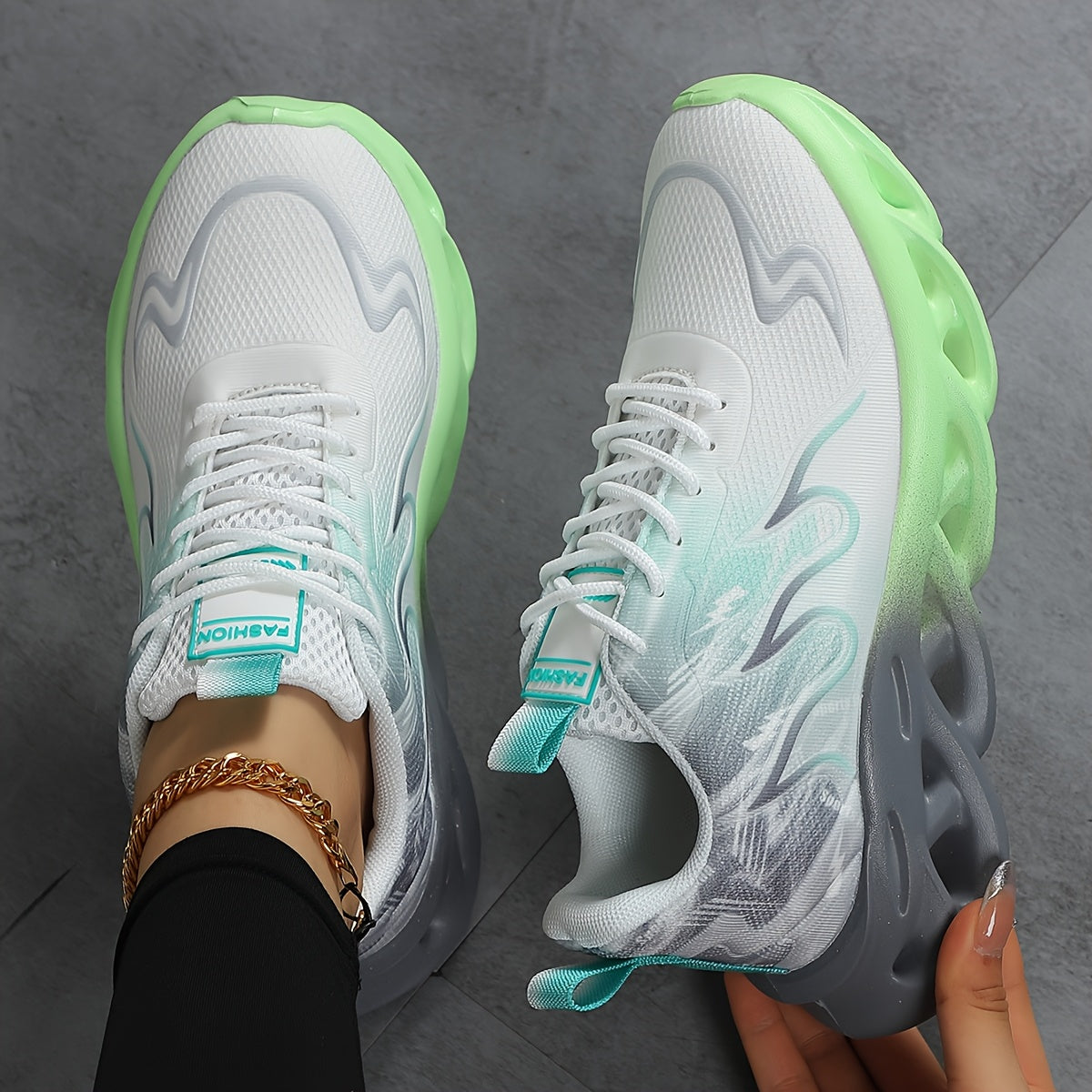 Breathable Lightweight Mesh Running Shoes for Men and Women with EVA Sole