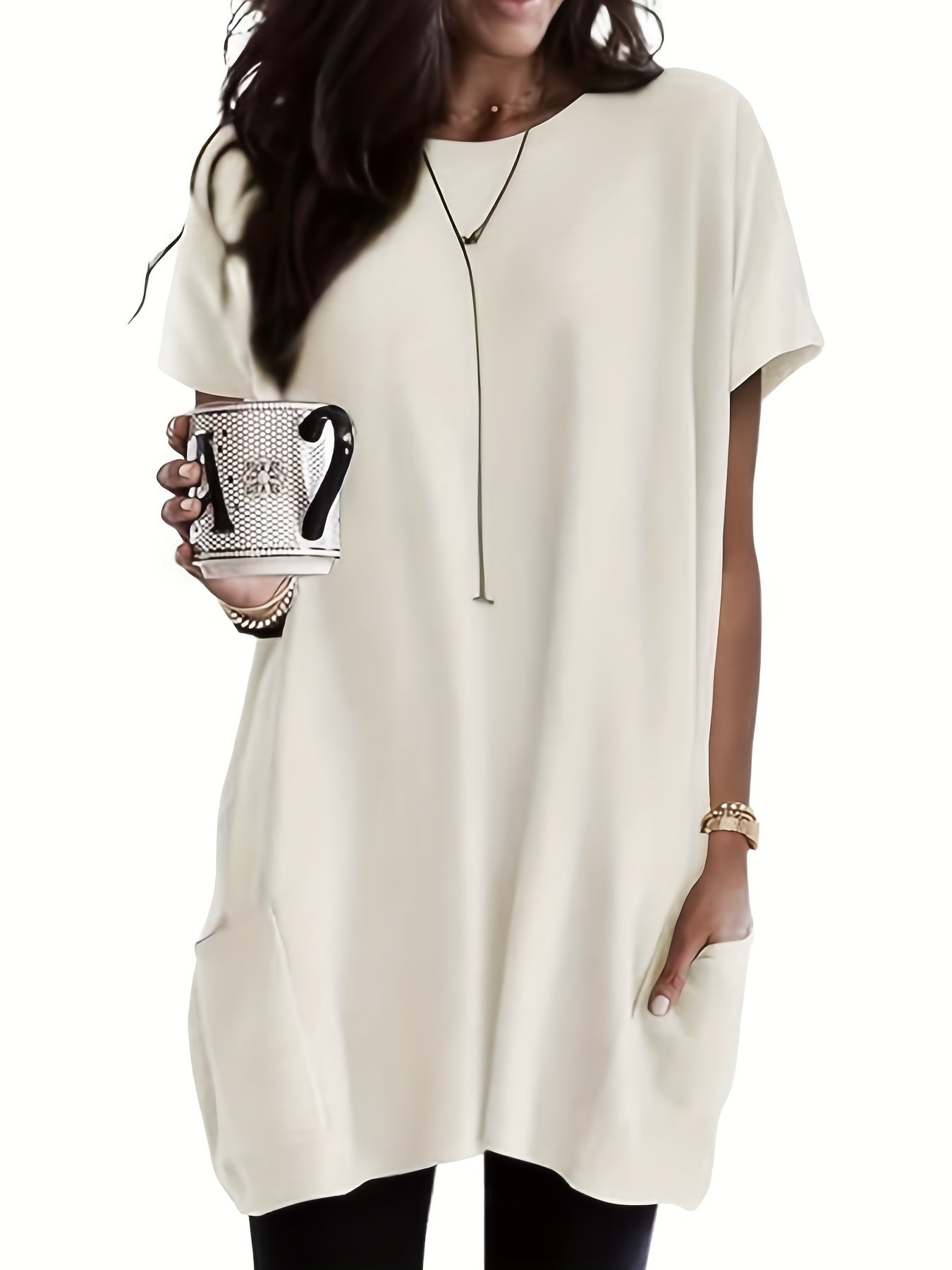 ayollar uchun keng va erkin fitli oversize T-shirt, choqmoqlar bilan, bahor va yoz uchun