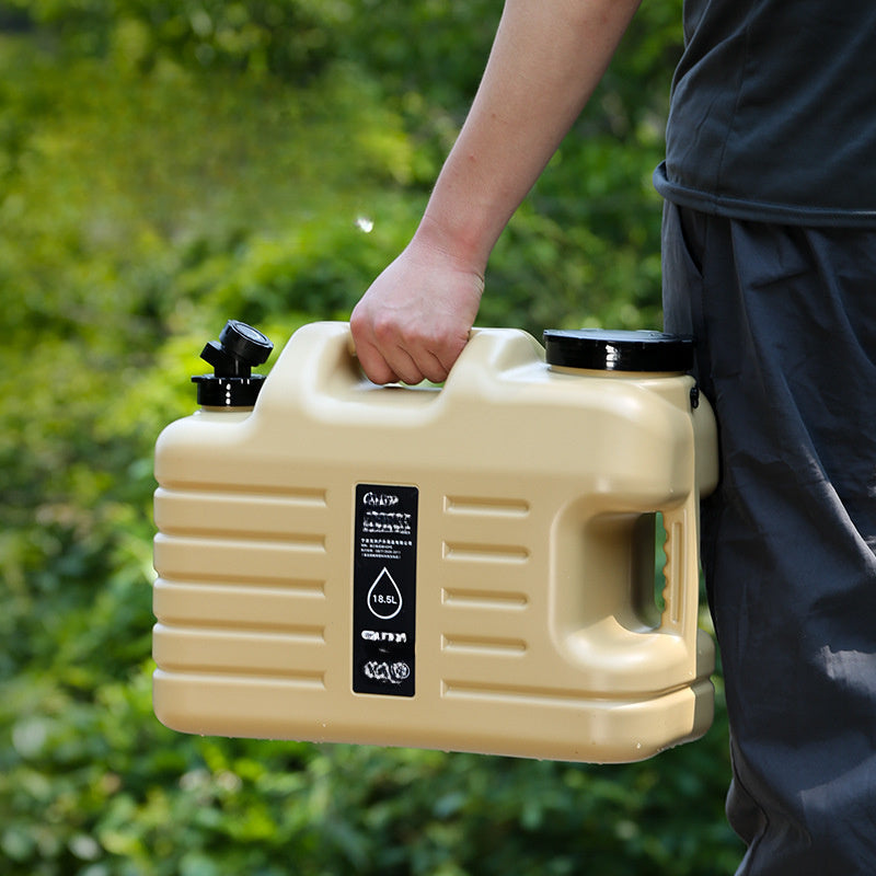 Contenedor de agua portátil de plástico de una pieza con grifo para camping, hogar y coche