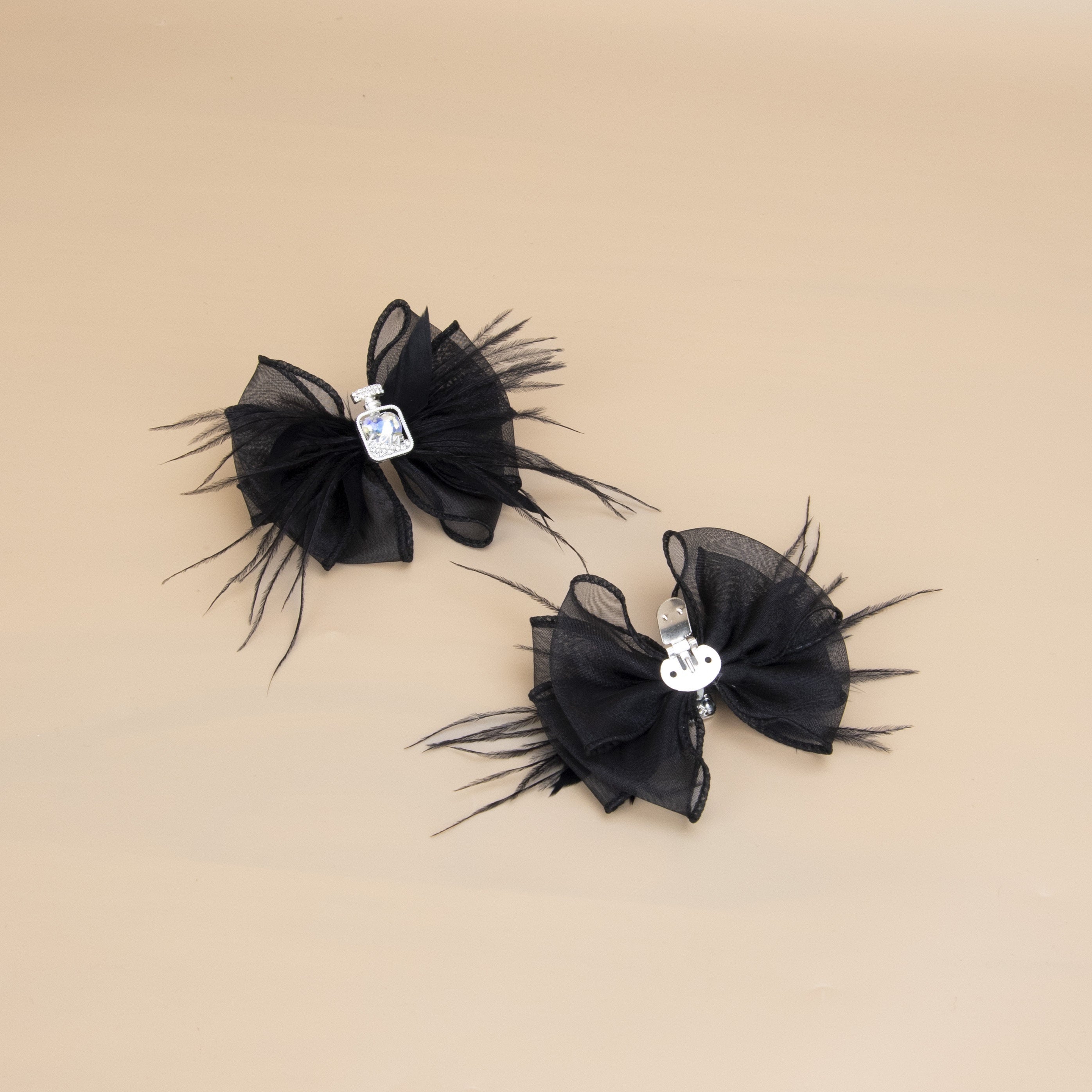 Women's Feather Rhinestone Bowknot Shoe Clips for Weddings and Parties