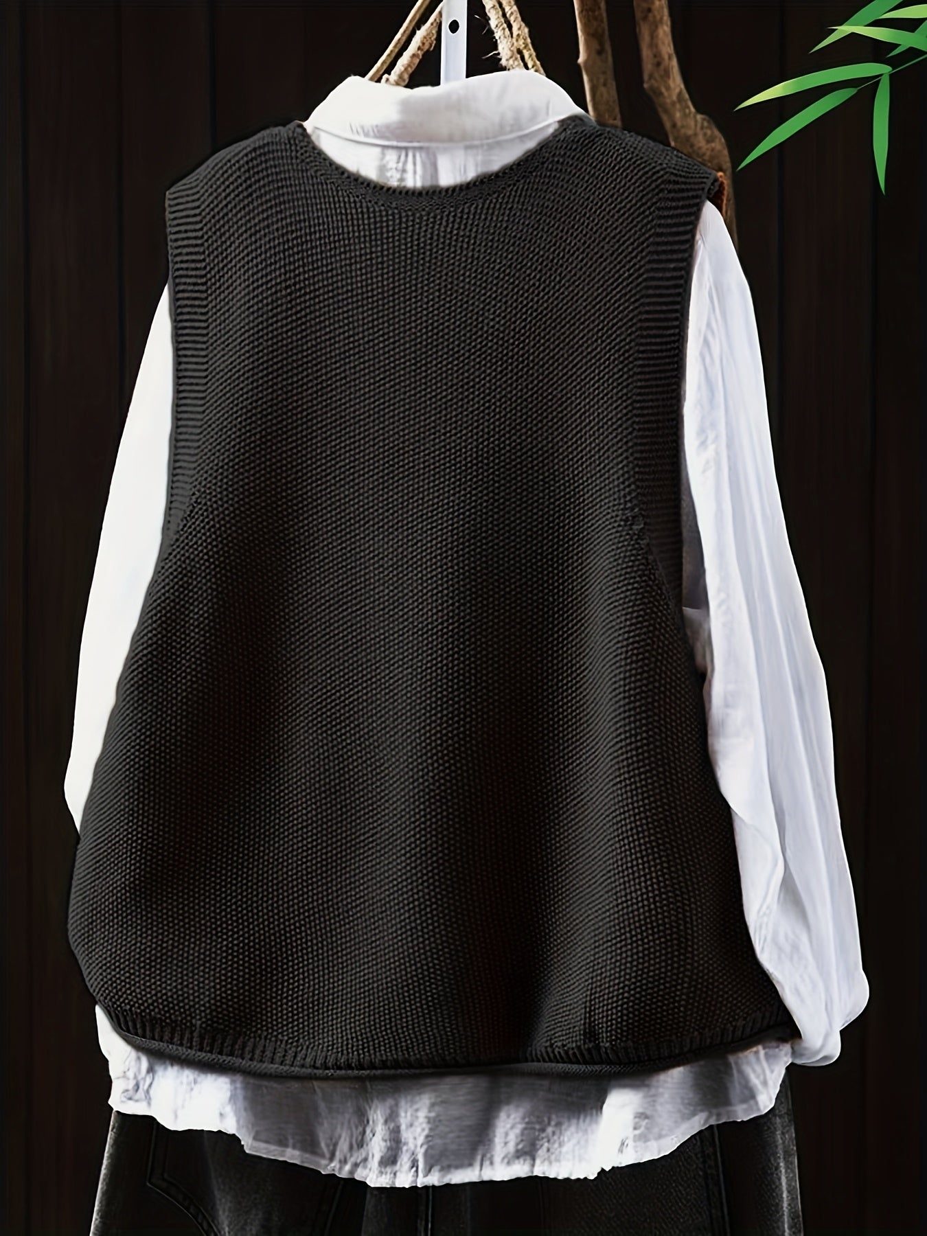 Plus Size Women's V-Neck Sleeveless Cardigan Lightweight Layer for Spring Summer