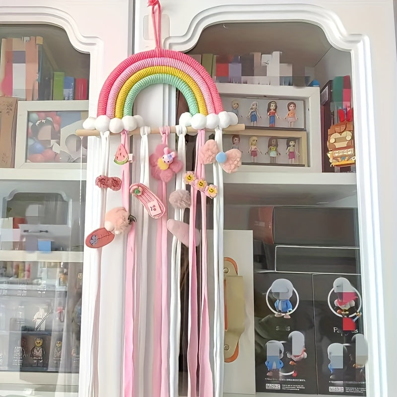 Qizlar uchun pom-pomlar va tassellar bilan rang-barang kamalak soch aksessuarlarini tashkil etuvchi. Yoshlar xonalariga yengil kanvas bezak. Kamalak dizayni soch qisqichlari saqlash.