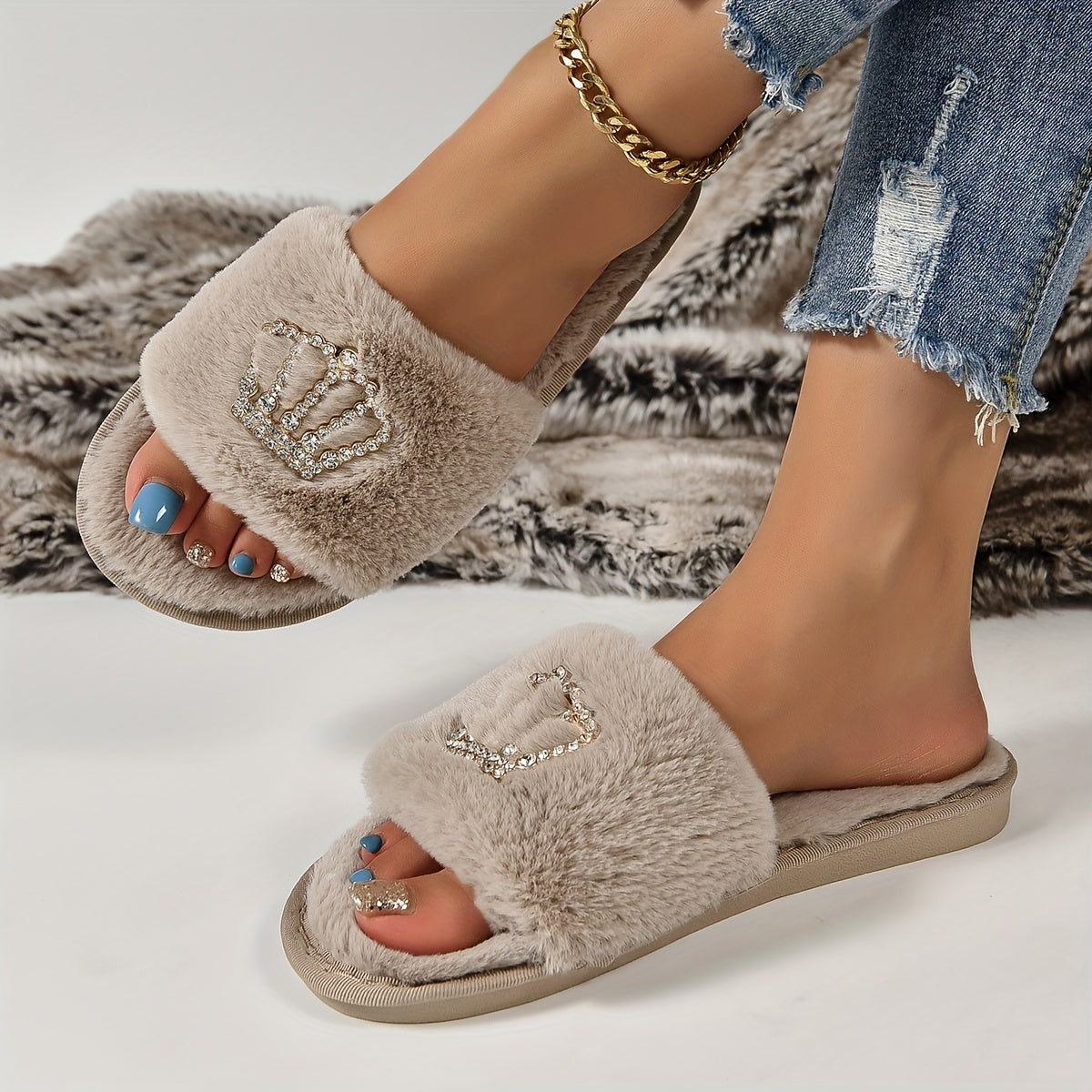 Women’s Plush Fleece Slippers with Gold Chain Accents Indoor House Shoes