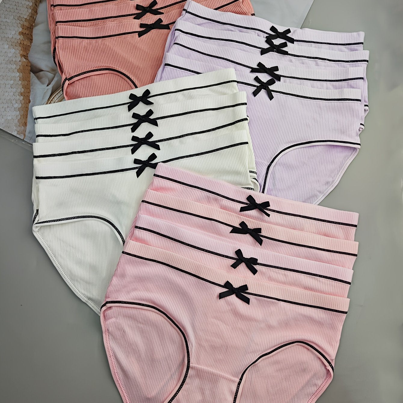 16 Pcs Women's Low-Rise Panties Breathable Polyester Blend Non-Transparent with Bowknot