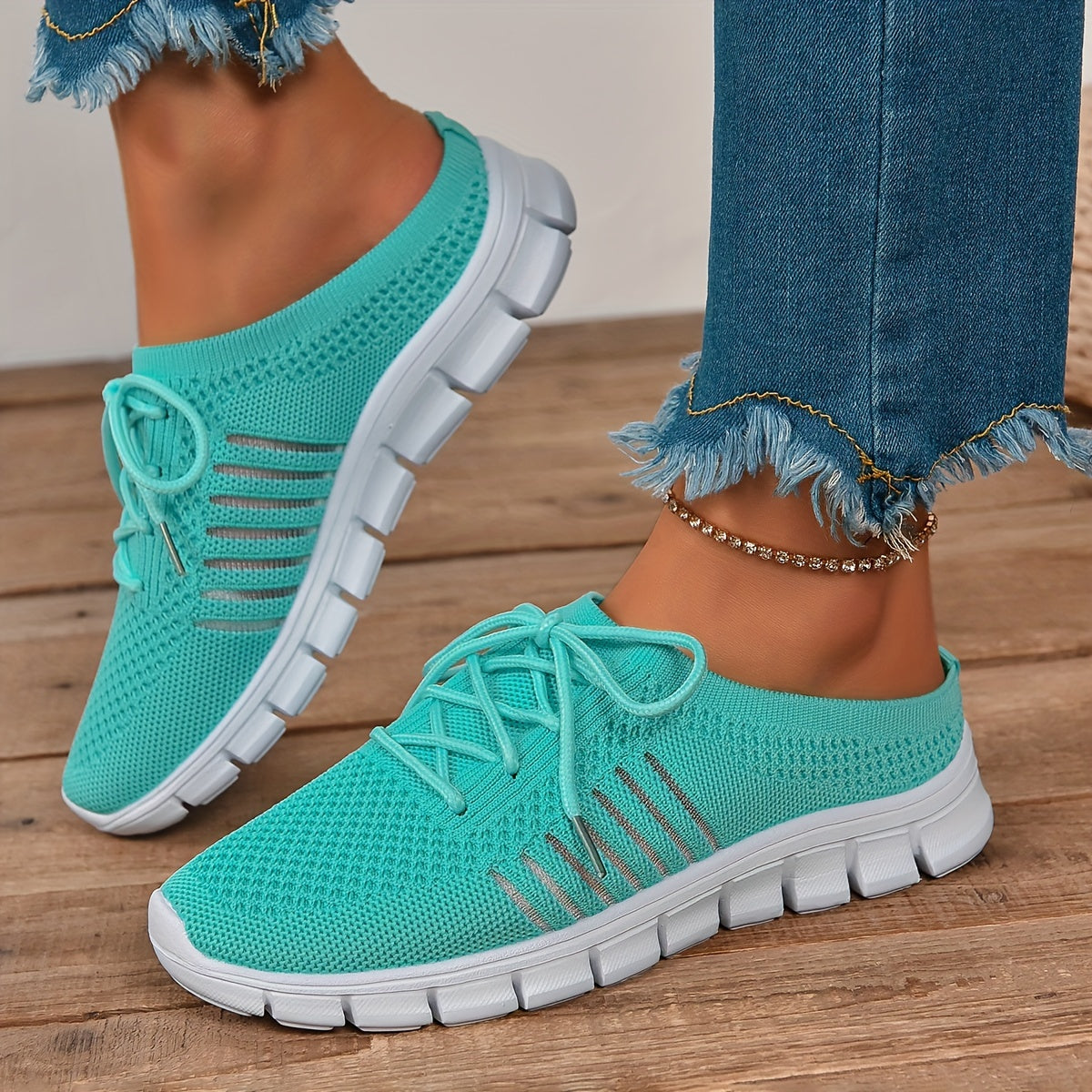Women's Lightweight Breathable Low-Top Sneakers Casual All-Season Shoes