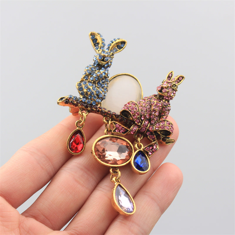 Vintage Rhinestone Tassel Zodiac Rabbit Brooch for Women Coat Pin Jewelry