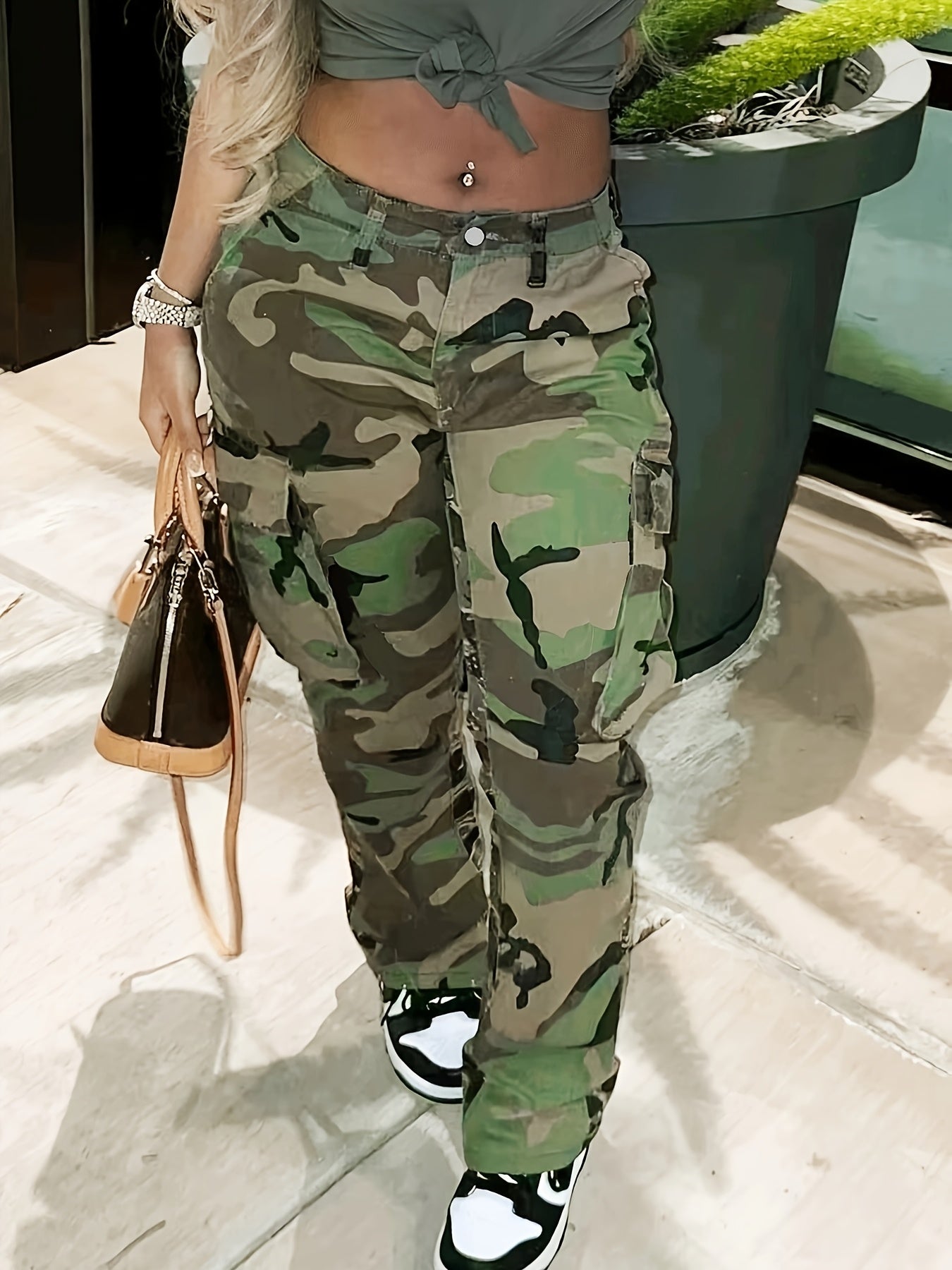 Women's Plus Size Camouflage Cargo Pants Stretchy Straight Leg Trousers