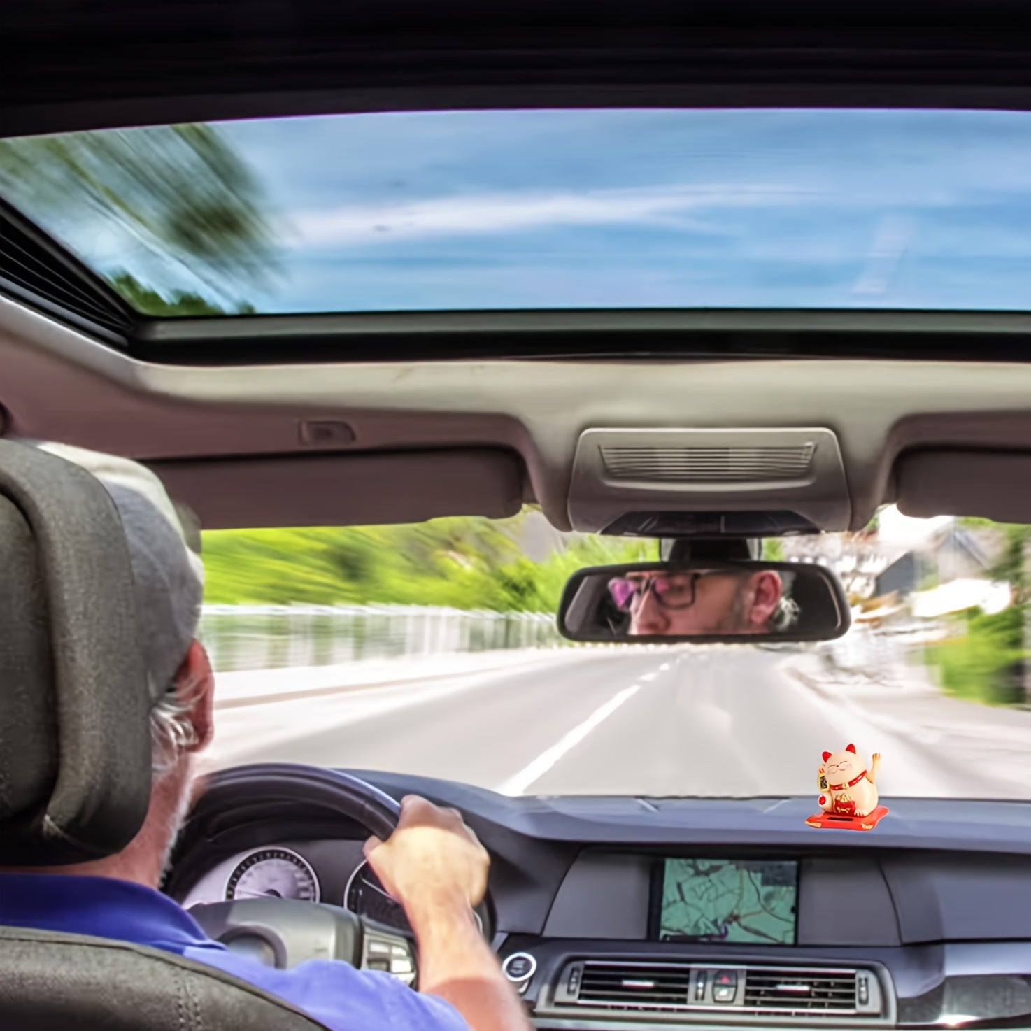 Lucky Beckoning Cat Decor Solar Waving Wealth Cat for Shop Home Car