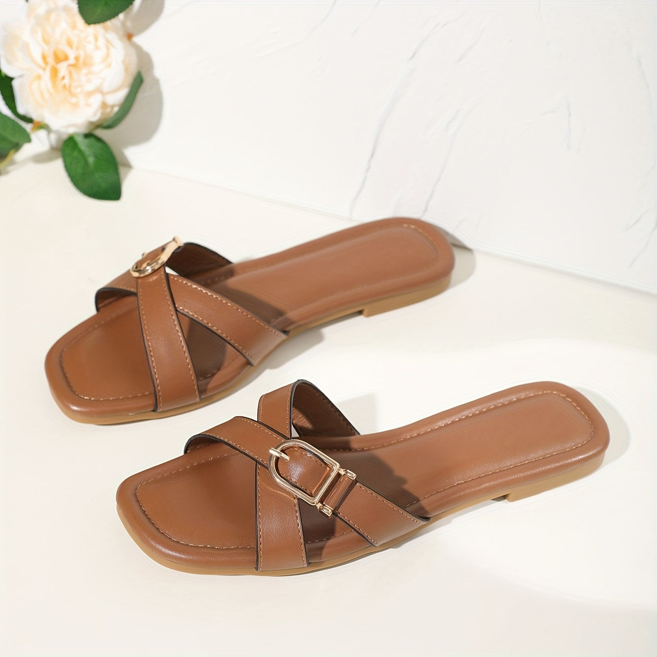 Women's Flat Cross-Strap Sandals Breathable Casual Flip Flops in Multiple Colors