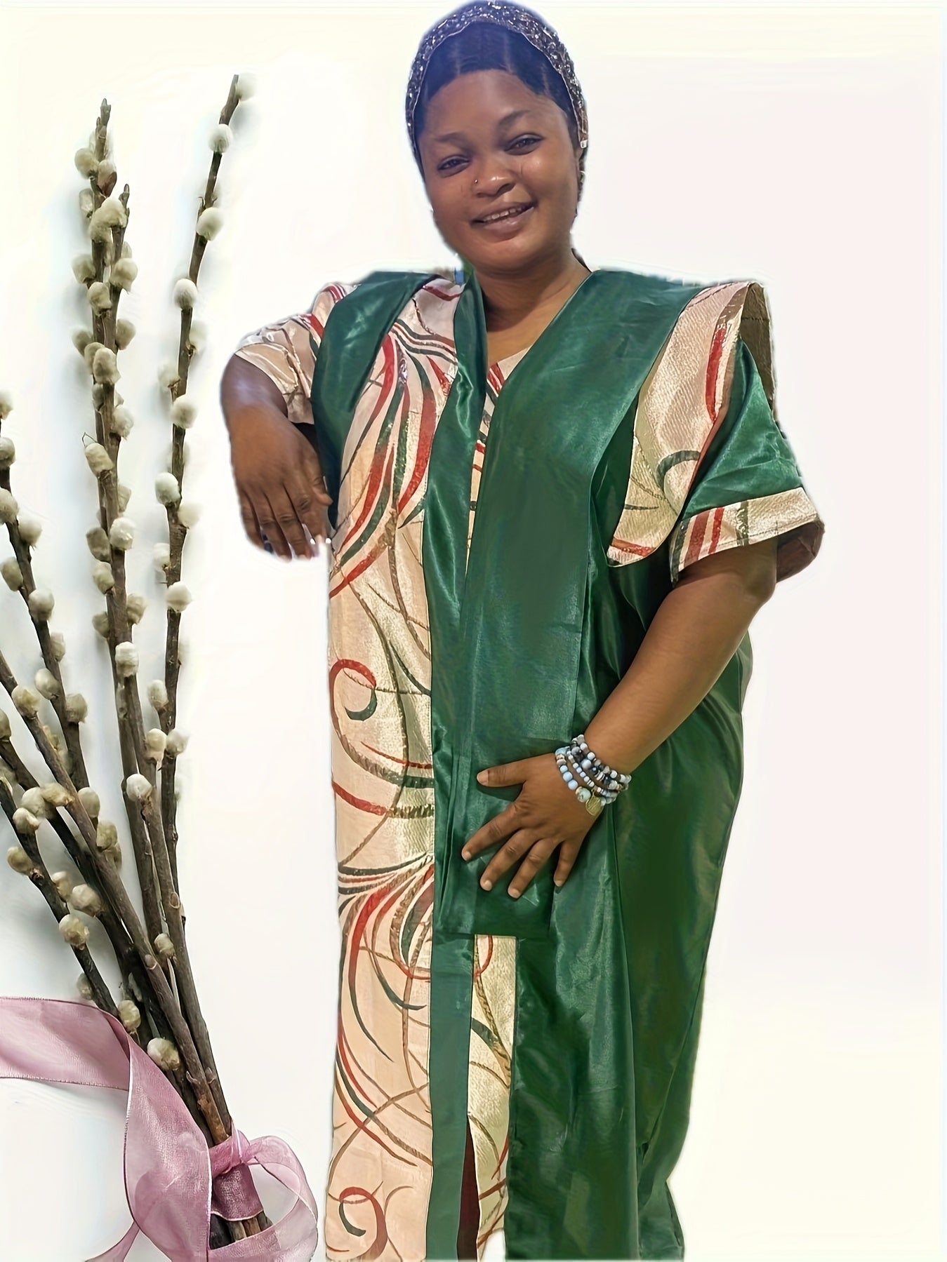 Plus o'lcham ayollar uchun rang blokli V-yengli kaftan kiyi erkin fit gullar bilan naqsh