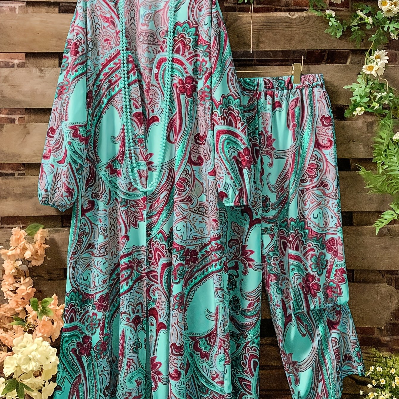 Women's Wide-Leg Pants Set with V-Neck Top and Paisley Print Polyester