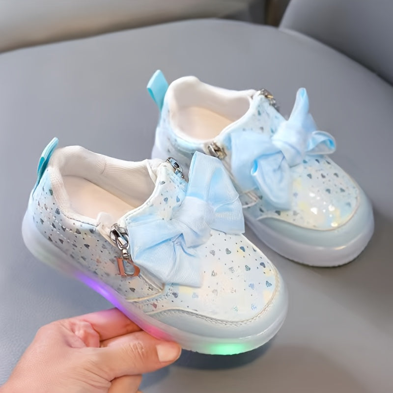 Girls' LED Fashion Sneakers with Heart Pattern and Bow, Low Top, All-Season
