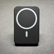 Magnitli simsiz avtomobil uchun quvvatlagich tutqich 15W tez quvvatlantirish sozlanadigan USB Type-C