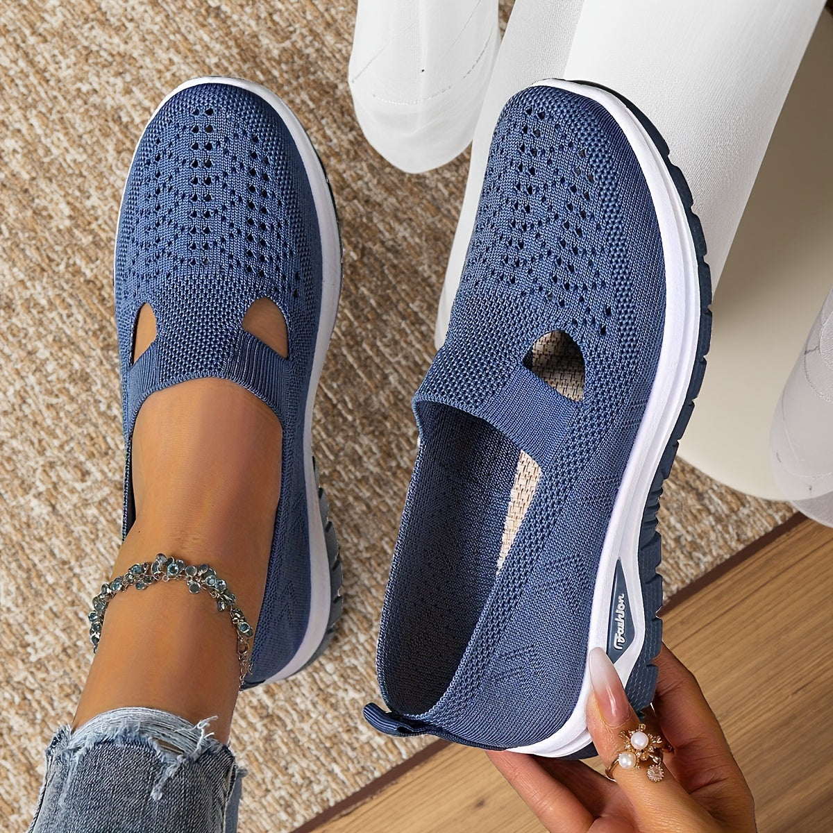 Ayollar uchun nafas oladigan slip-on kundalik sport poyabzali yengil mato PVC taglik bilan, barcha mavsum uchun qulaylik