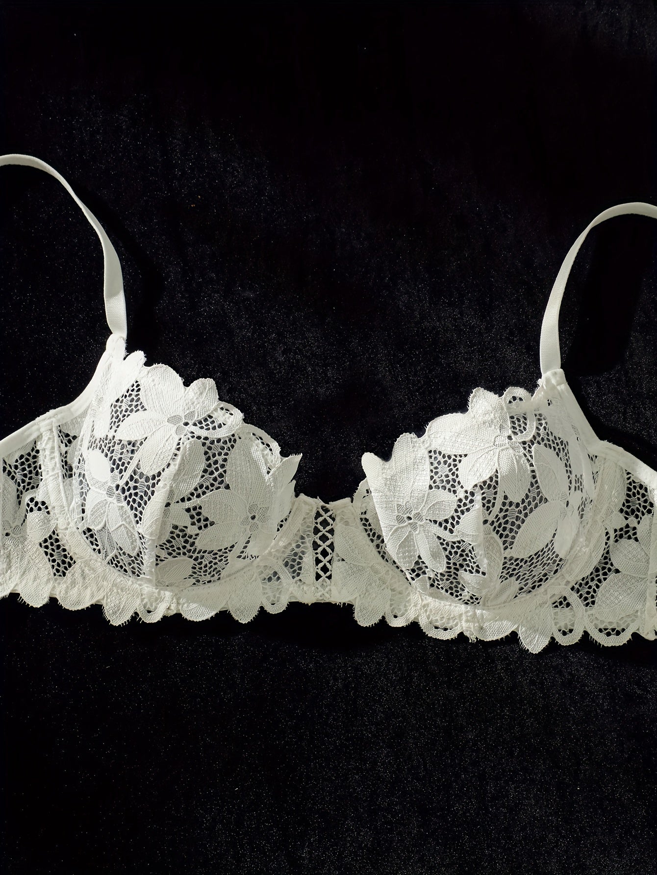 Lingerie Set with Flower Pattern and Spaghetti Straps, Matching Bra and Panty