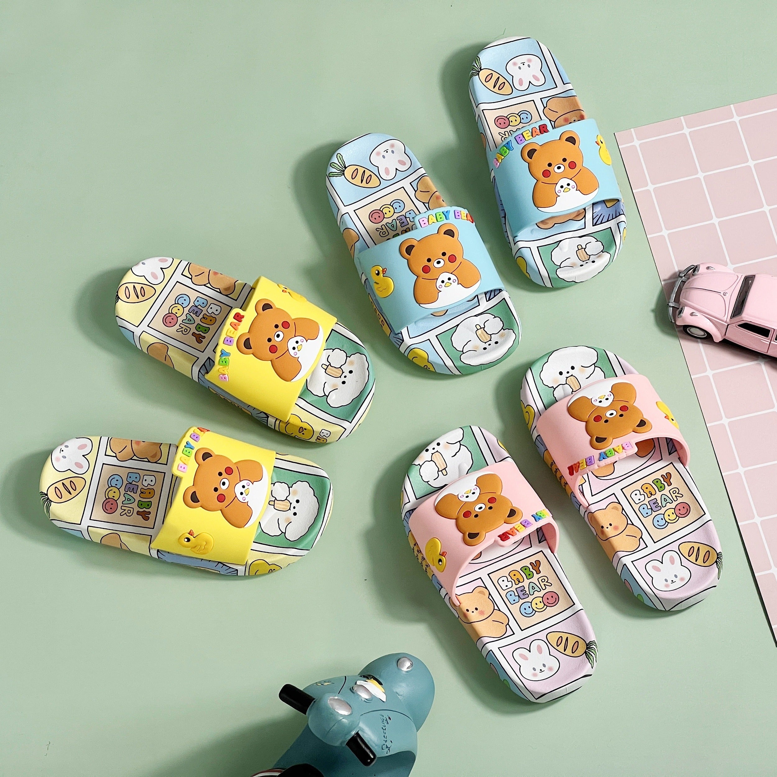 Kids' Cartoon Bear Slippers Non-Slip Open Toe Sandals for Boys and Girls Indoor Beach Bath