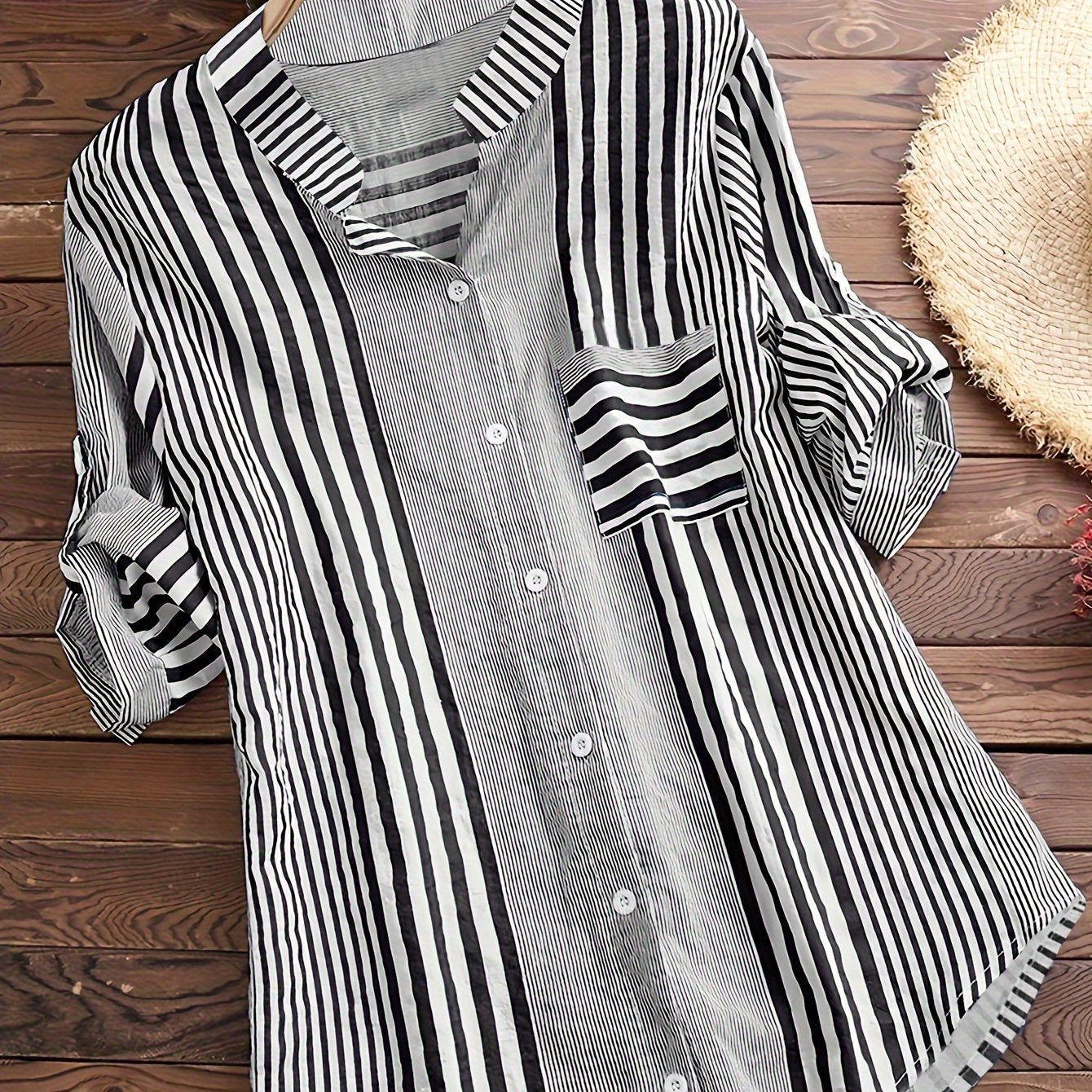 Blusa casual de rayas para mujer de tallas grandes con botones y mangas enrollables