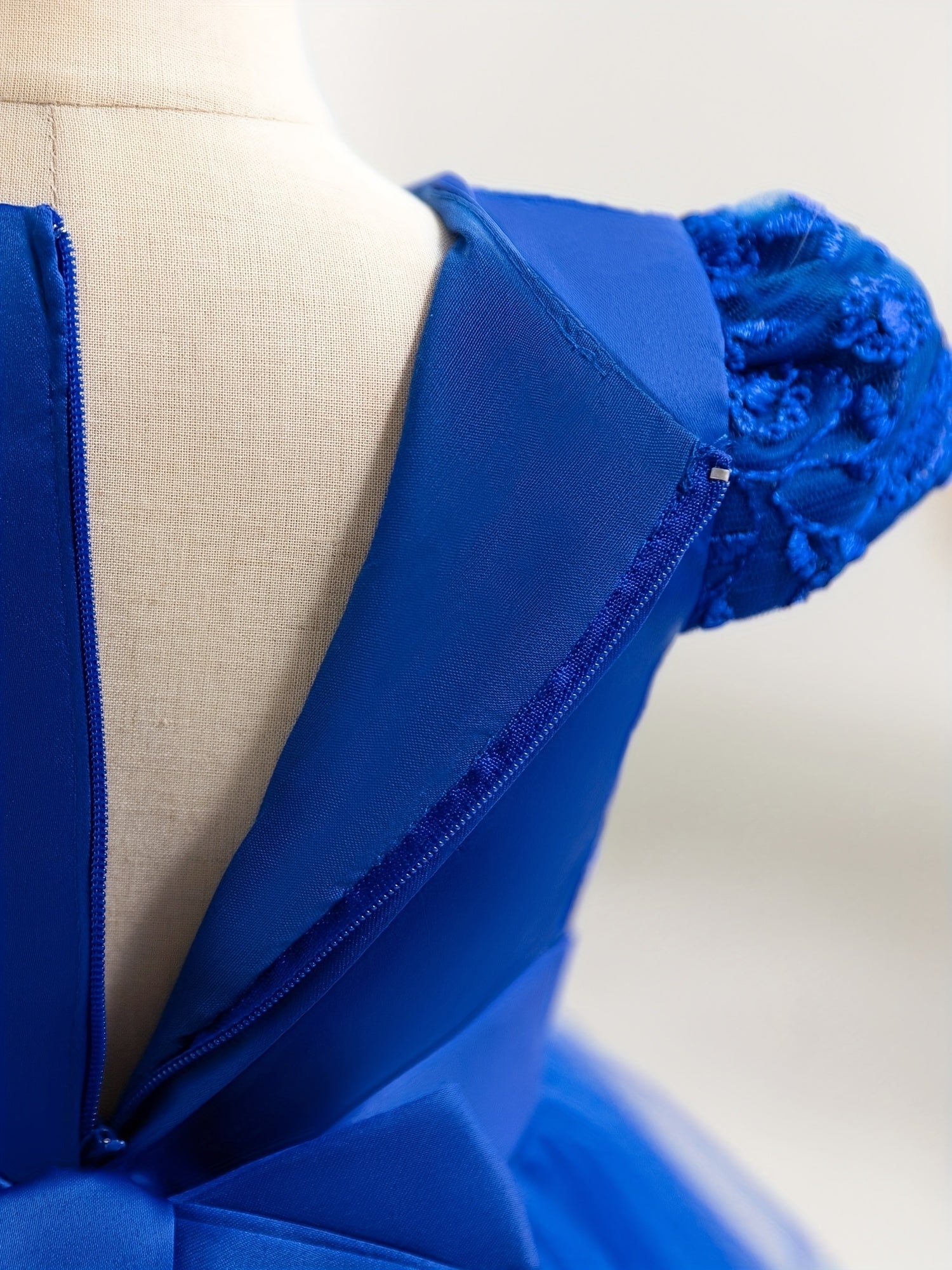 Vestido de princesa con malla para niñas pequeñas, con capucha de flores y mangas cortas para eventos formales