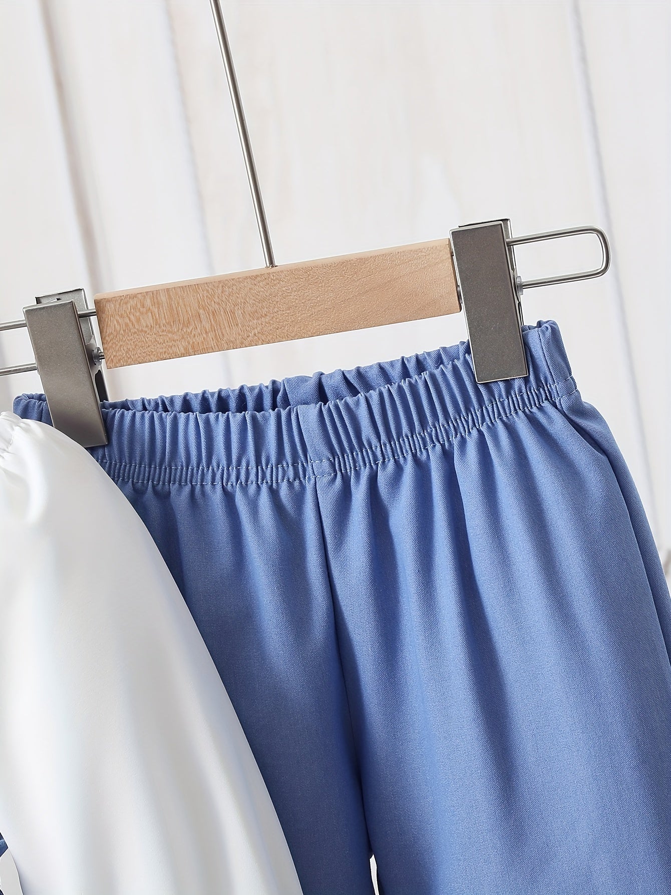 Conjunto de pantalones largos para niñas con camiseta de manga larga y pantalones de campana para primavera y otoño