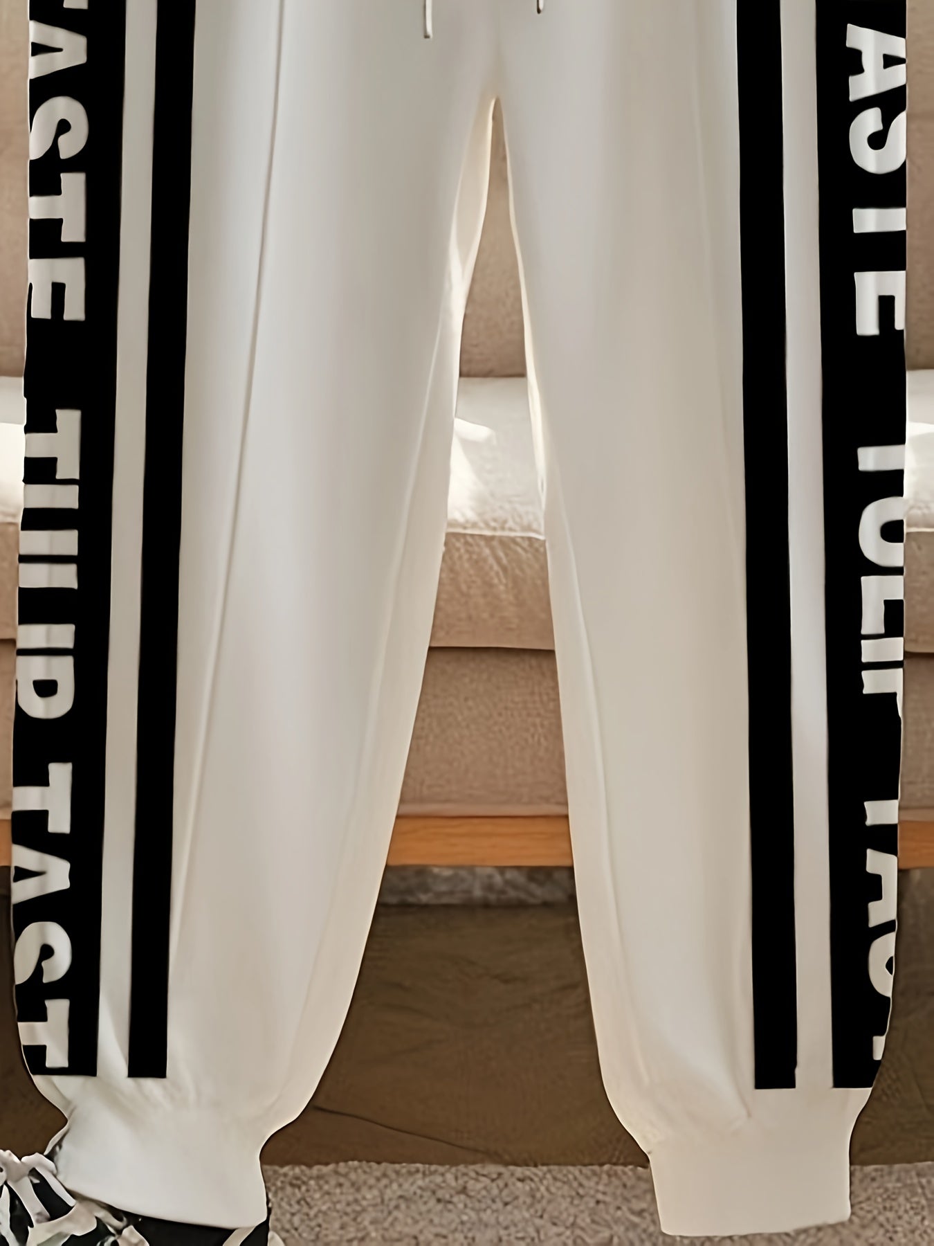 Plus Size Men's Urban Style Black and White Striped T-Shirt and Pants Set for Summer Streetwear