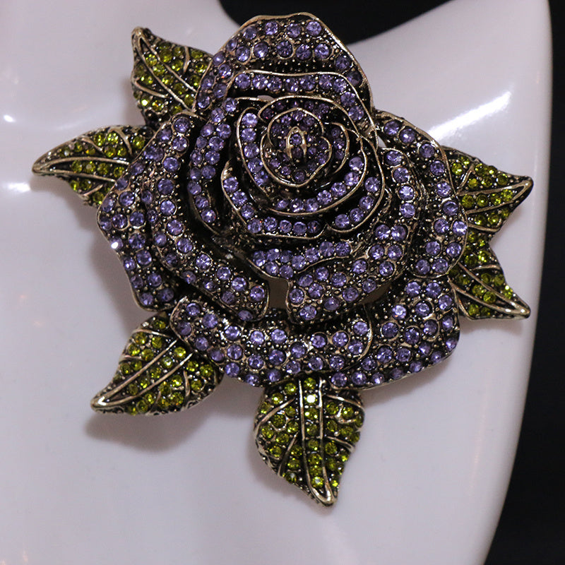 Elegant Green Leaf Rose Flower Brooch Pin with Rhinestones for Women