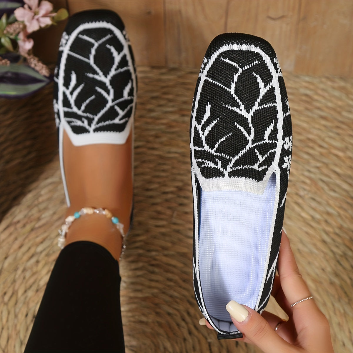 Women's Black and White Floral Slip-On Loafers Casual Flat Shoes