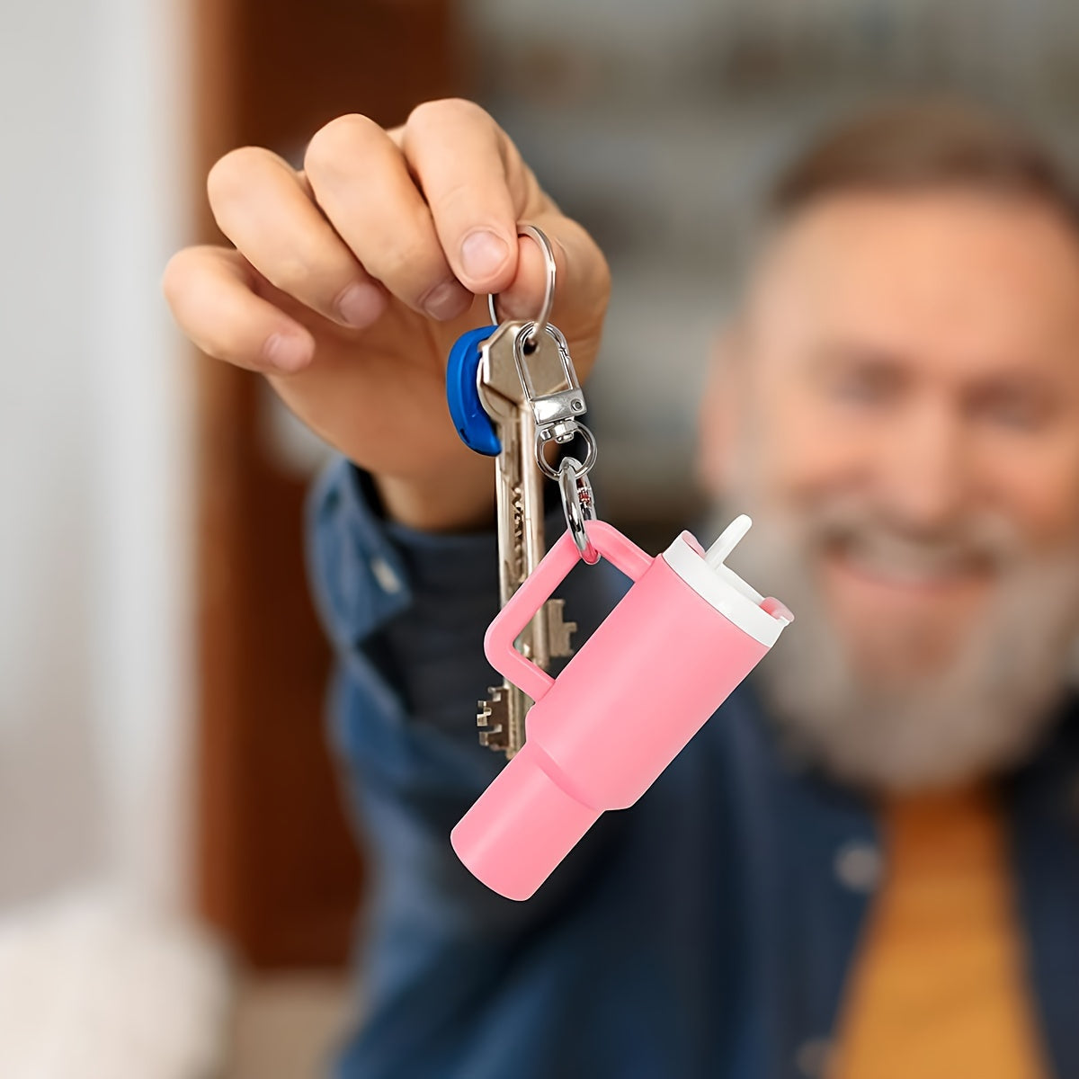 Mini Drink Container Keychain Set with Lipstick Organizer, PVC, 6 Pieces