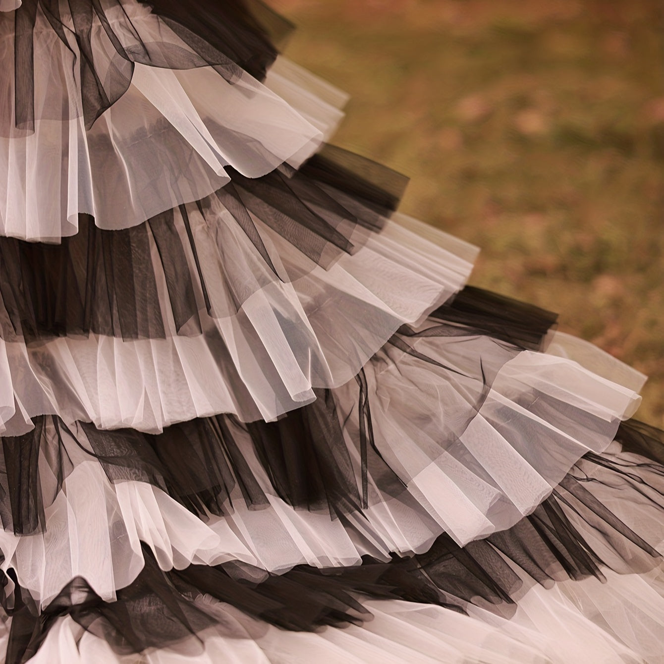 Elegant Bridal Fishtail Dress with Baroque Princess Accessories for Weddings