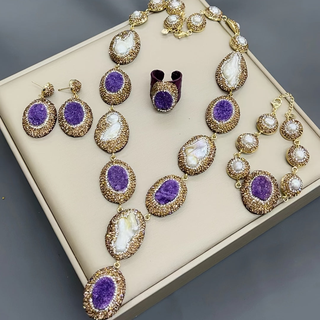 Набор подарков для женщин в винтажном богемном стиле, включающий 1 пару висячих серег, 1 ожерелье, 1 кольцо и 1 браслет, все изготовлены из алюминиевого сплава и украшены пресноводными жемчугами.