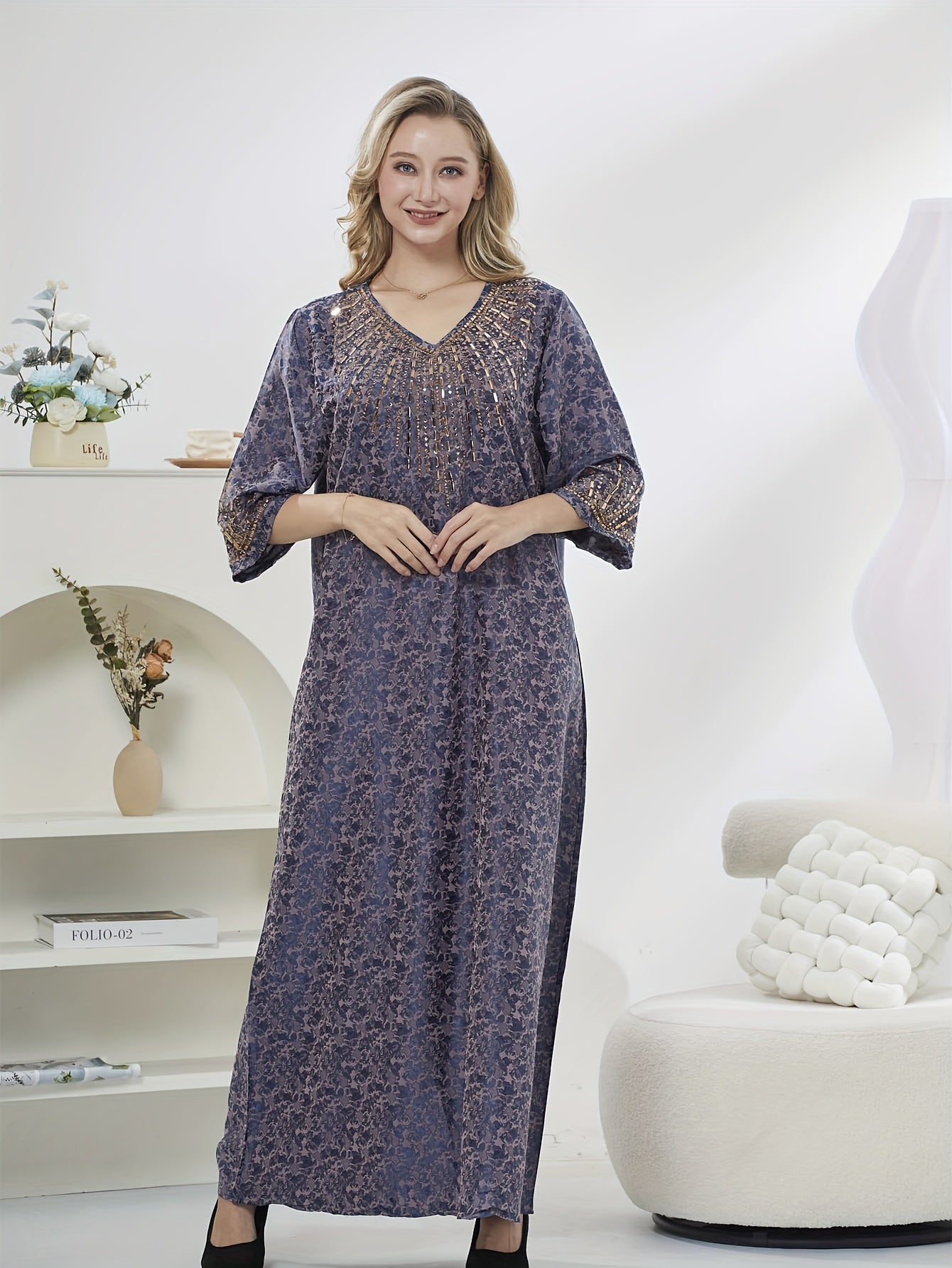 Plus Size Blue Floral Abaya with Rhinestone Embellishments Comfortable Breathable Fabric