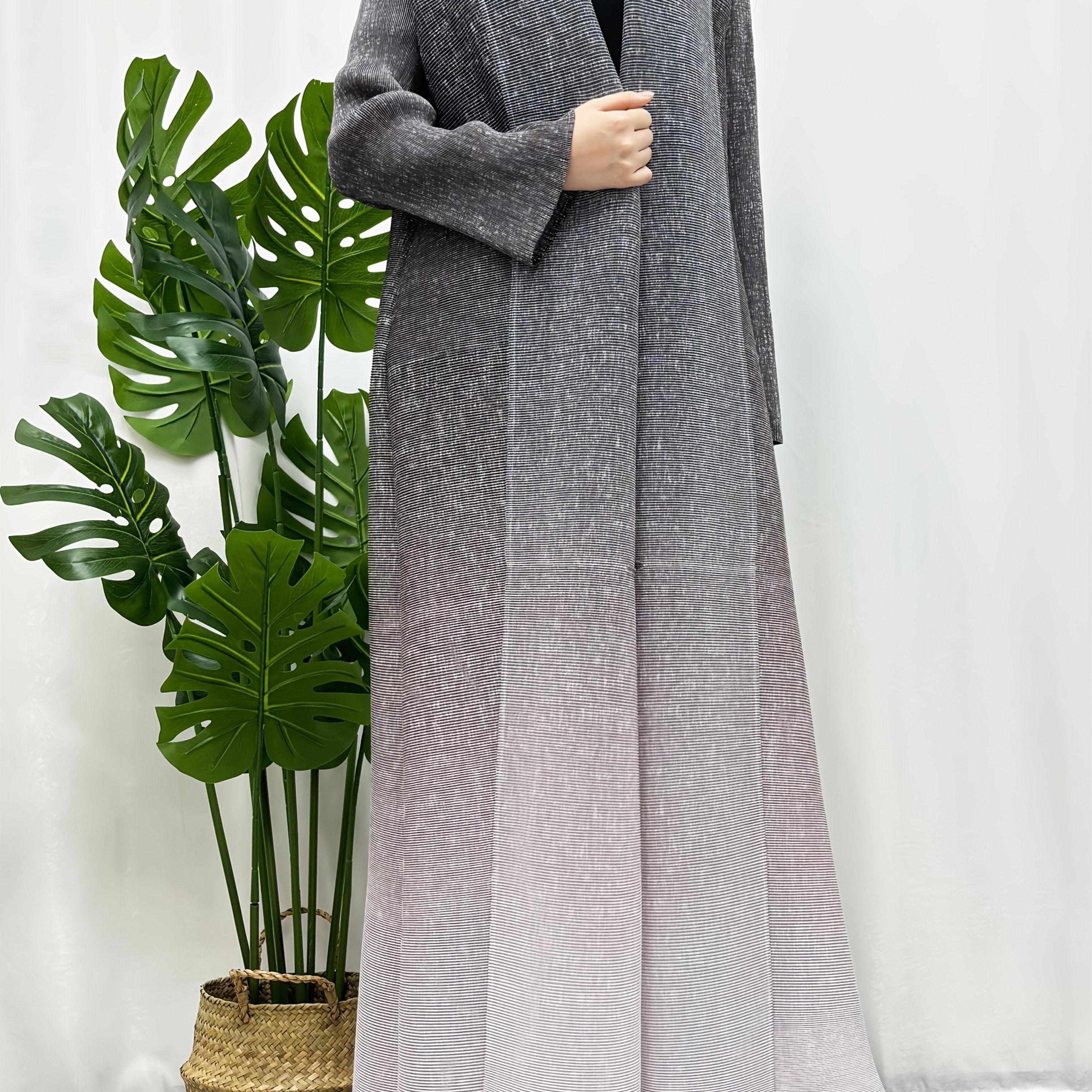 Abrigo largo de mujer con degradado, alta elasticidad y abertura frontal