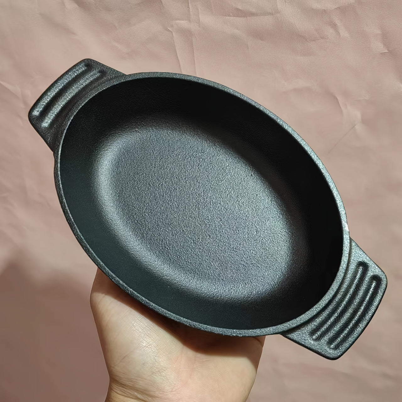 Uy va tijorat maqsadlar uchun ikkita quloqli kichik qovurilgan panja va barbekyu plitasiga ega qattiq temir oshxona to'plami