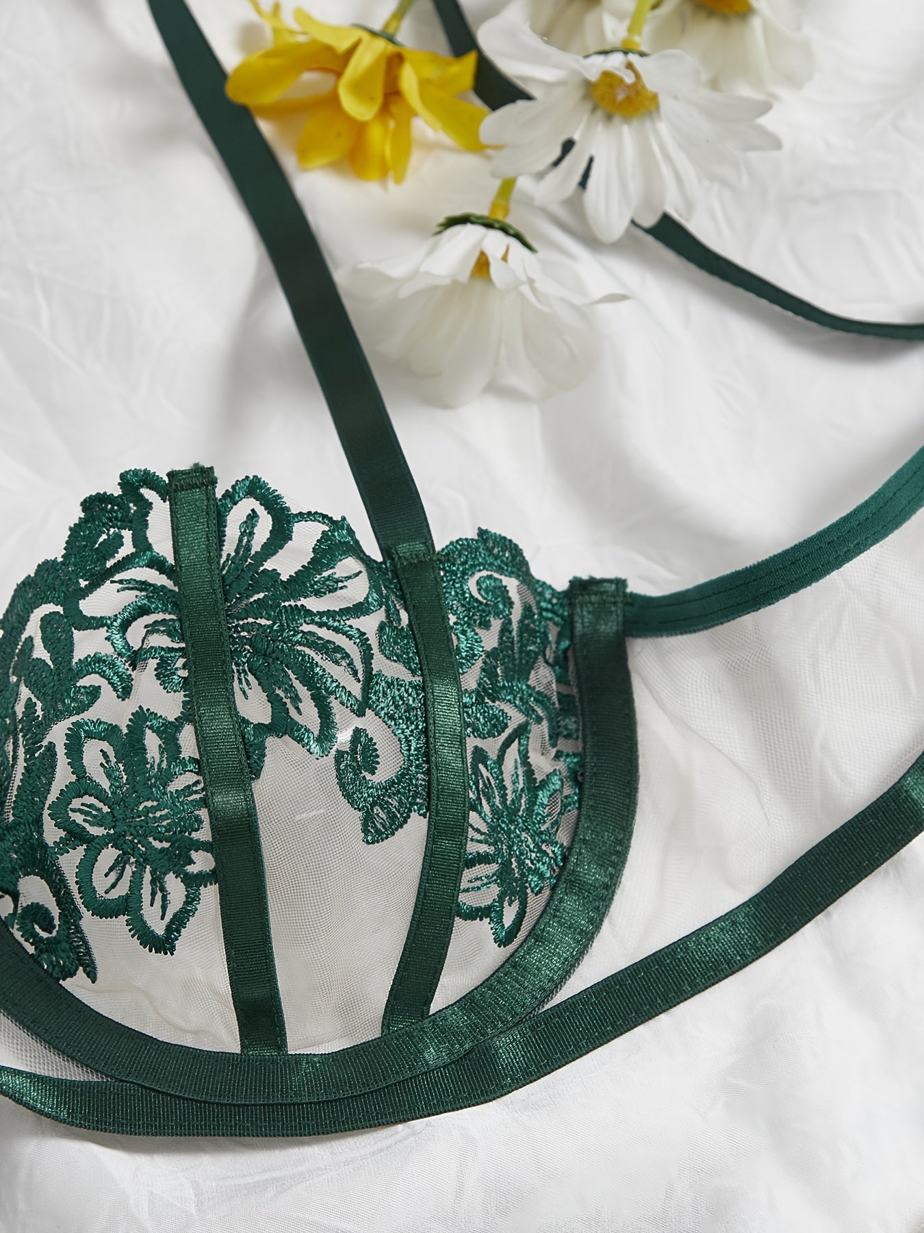 Women's Lingerie Set with Thin Shoulder Straps Bra and Panty Sexy Clothing